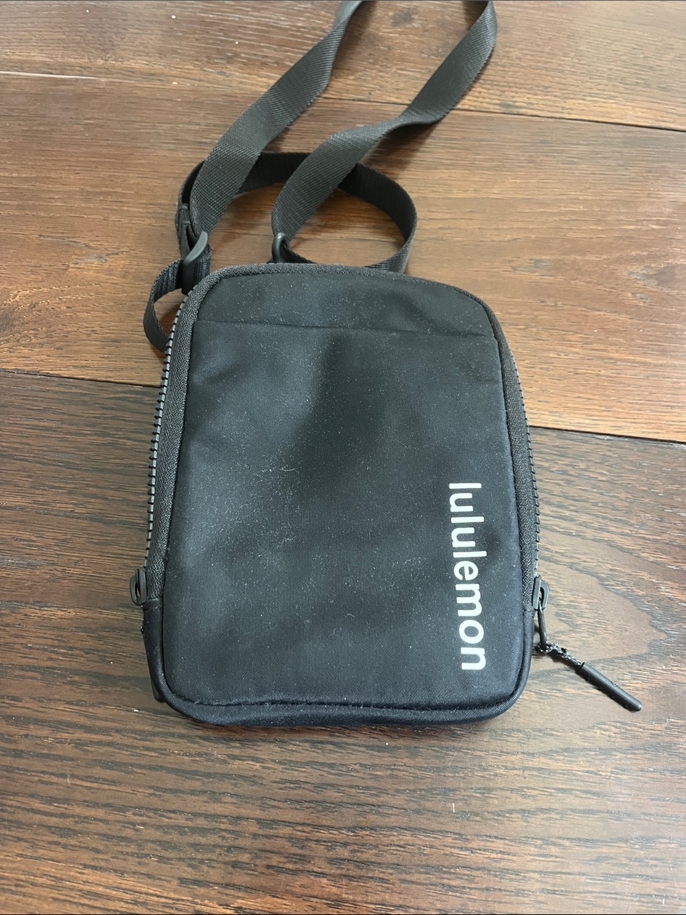 lululemon cross body bag